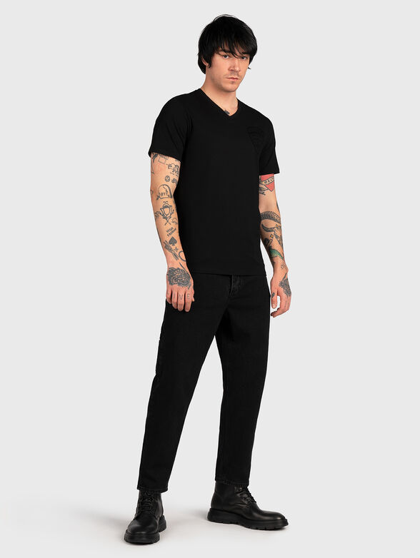 GMTV032 V-neck T-shirt - 2