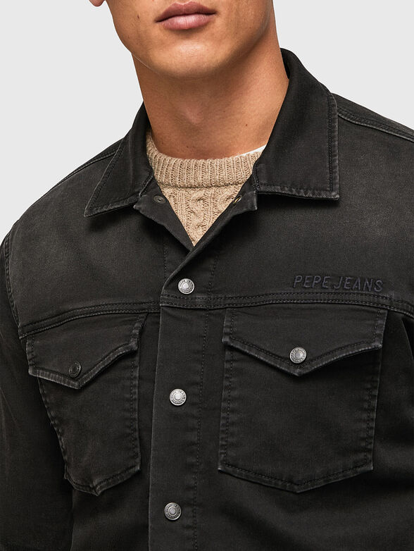 DAVE denim shirt in black color with pockets - 4