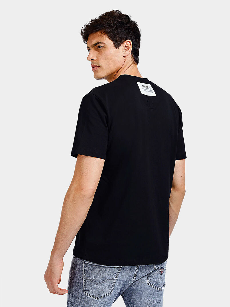 Black cotton t-shirt with contrasting pocket - 3