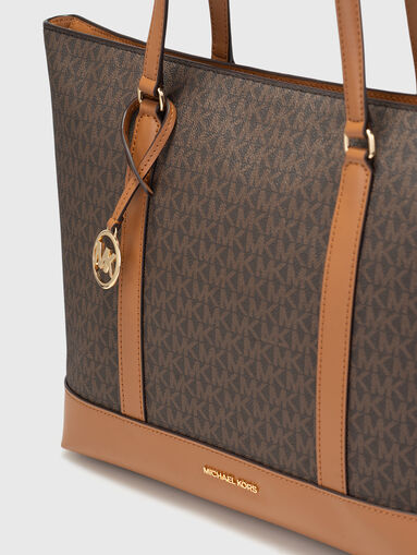 Brown bag with monogram logo print - 4