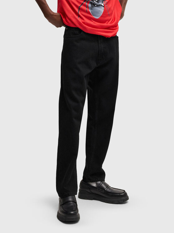 Прави дънки с лого - 1