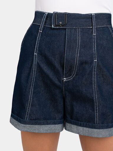 Denim shorts with metal logo detail - 4