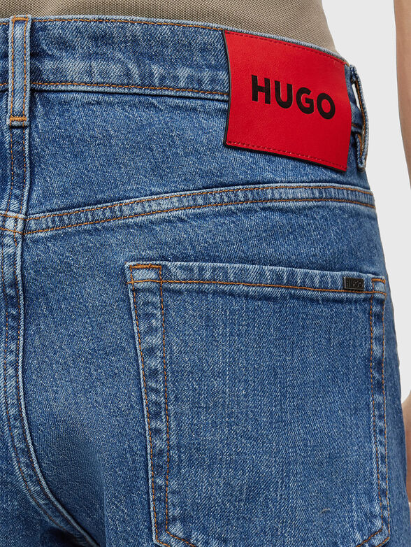 Jeans with contrasting logo accent - 3