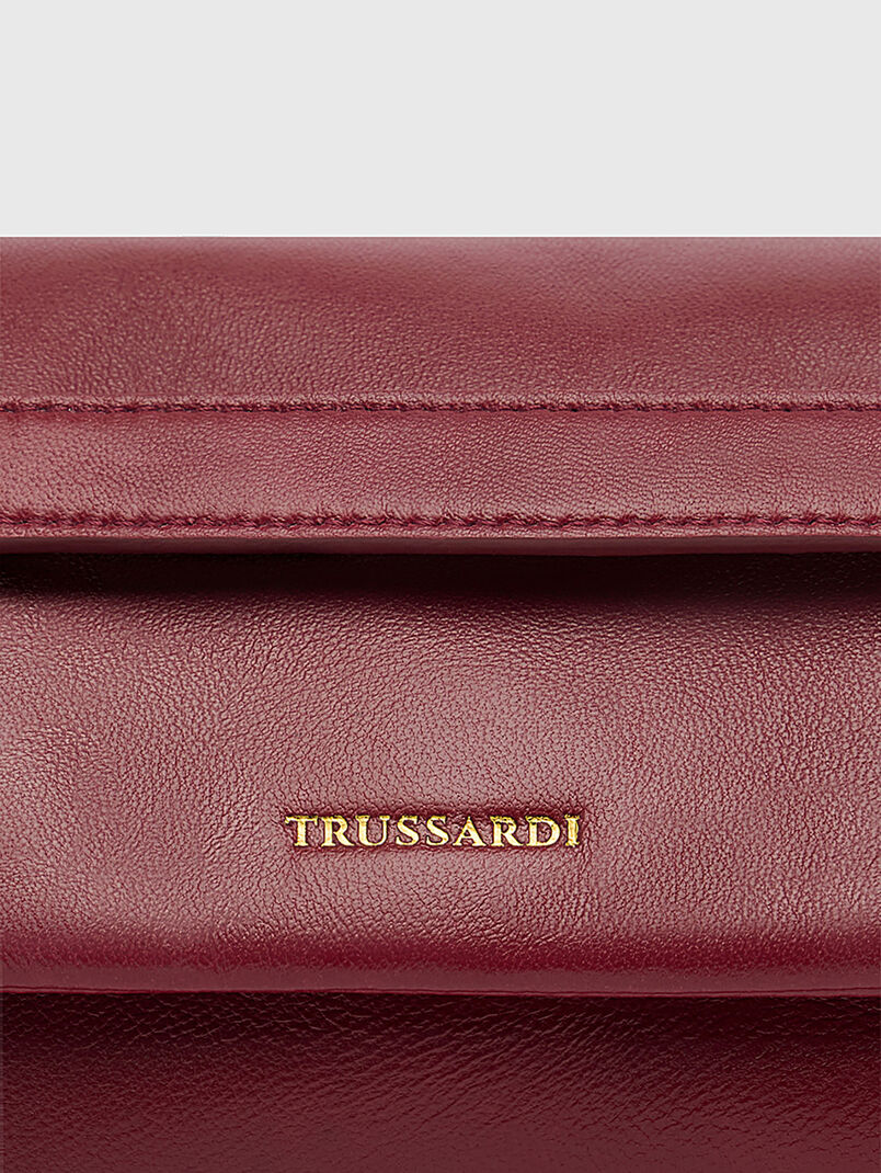 Leather bag with gold details - 3