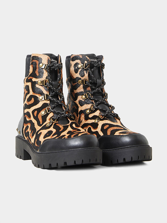 Ankle boots with animal print - 2