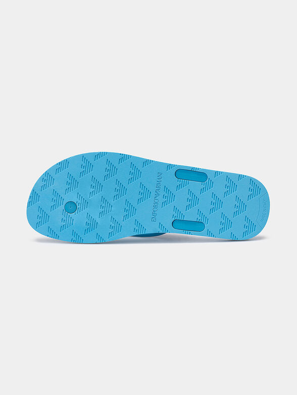 Slippers with logo reliefs - 5