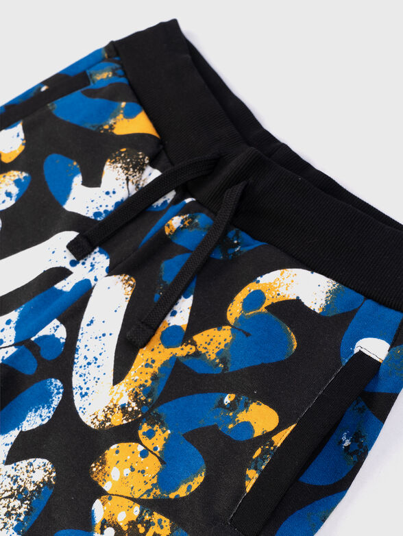 Shorts with print - 3