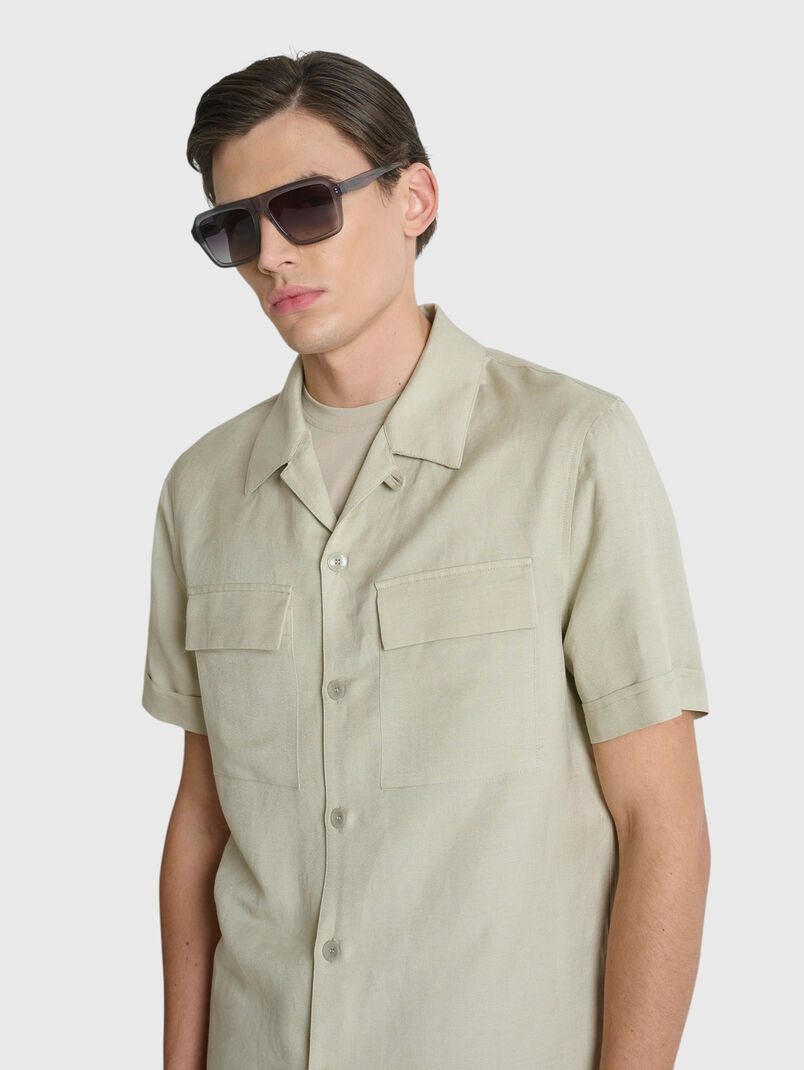 Short-sleeved shirt made of a linen blend - 3