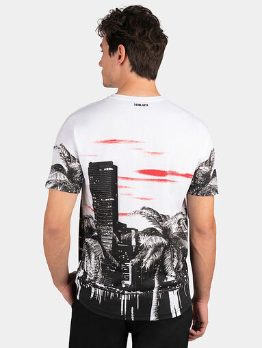 White T-shirt with print - 3