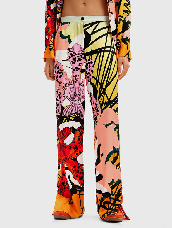 Pants with multicoloured print - 1