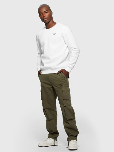 Sweatshirt with contrast print on the back - 3