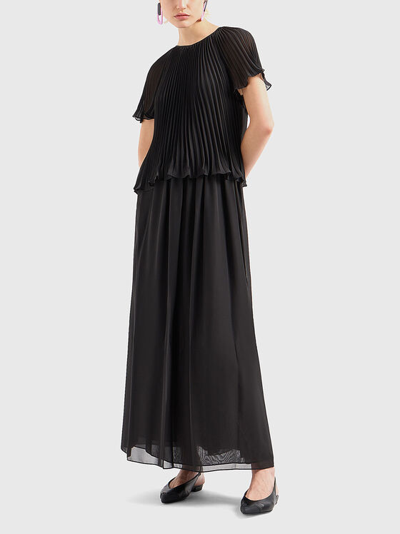 Short sleeved blouse with oval neckline - 1