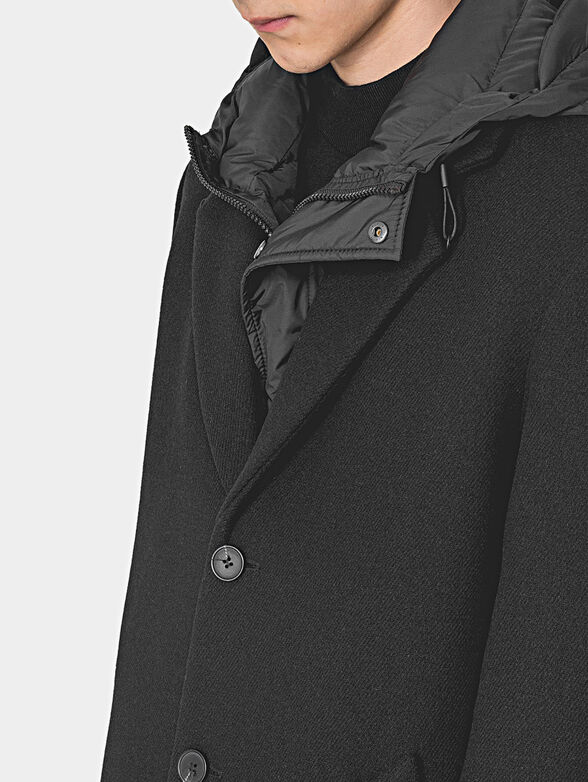 Coat with removable hood - 3