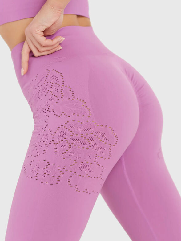 SEAMLESS YOGA III leggings in black - 3