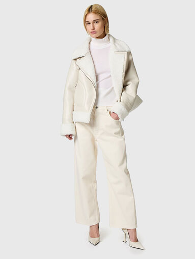 Jeans with wide legs in ecru - 5