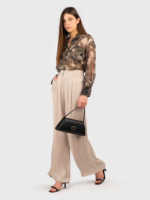 High waisted trousers with wide legs - 4
