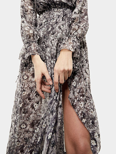 Dress with floral print - 4