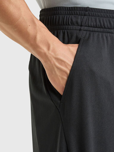 Shorts in black color - 4