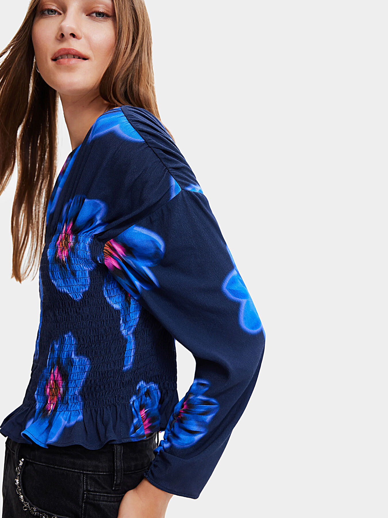 MARTINA blouse with floral motifs brand DESIGUAL Globalbrandsstore en