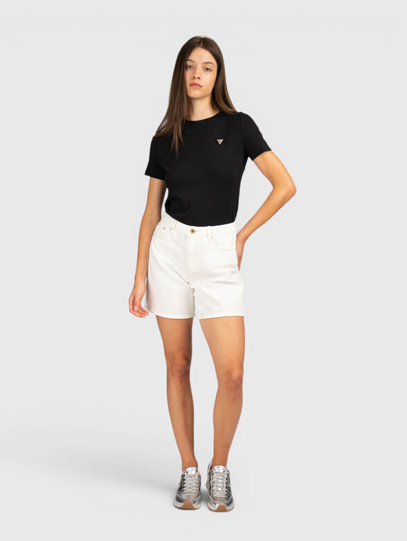 T-shirt with a triangular logo - 2