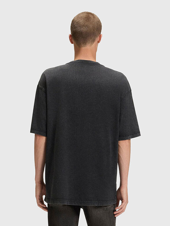 Oversized cotton T-shirt with oval neckline - 3