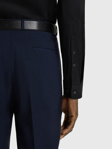 Long sleeved cotton slim shirt - 5