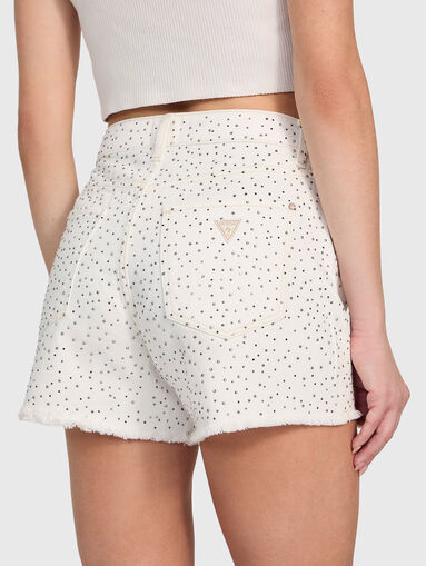 Short denim pants with rhinestones - 3