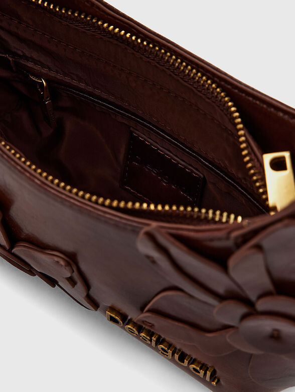 Small bag with floral decorations - 6