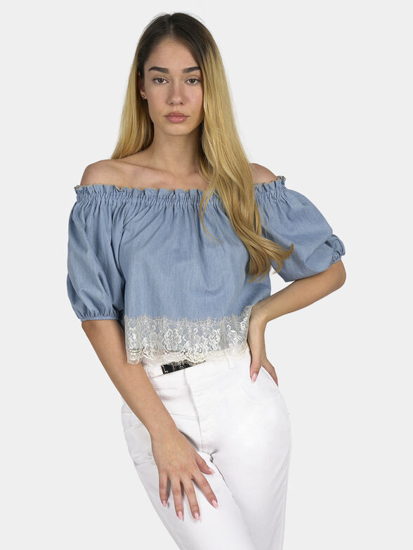 Blouse with Spanish neckline and lace - 1