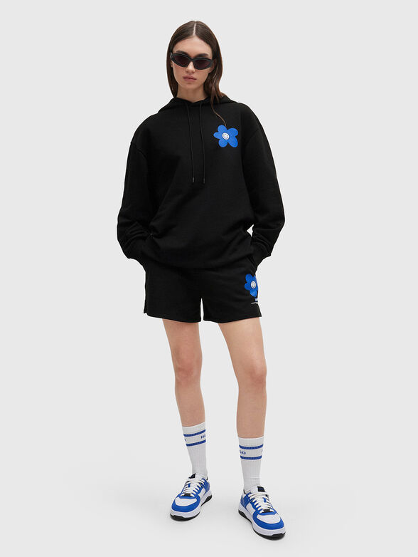 Black shorts with accent details - 4