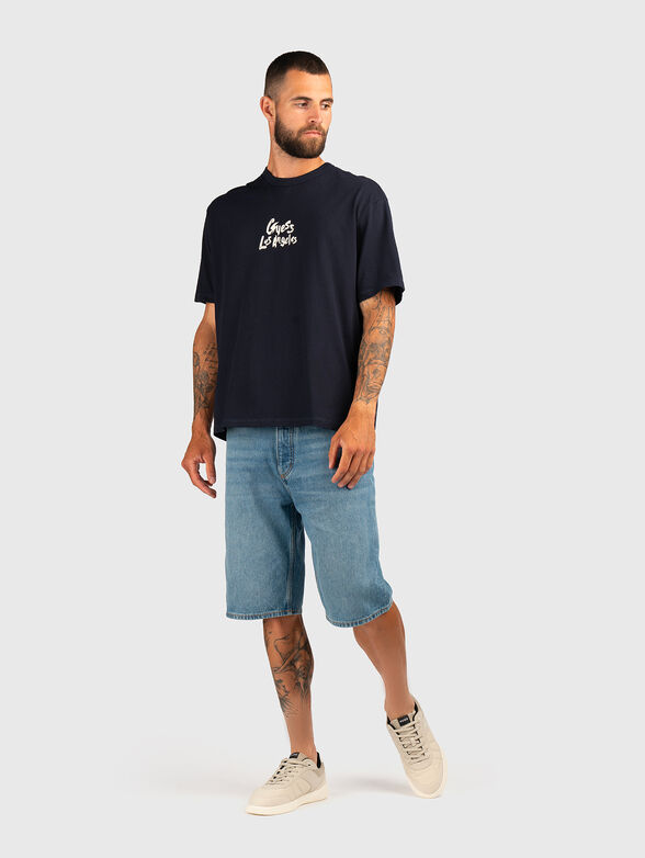 Oversized T-shirt with accent back - 2