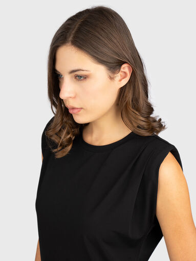 Top with shoulder pads - 5