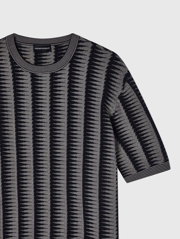 Cotton sweater with an abstract pattern - 4