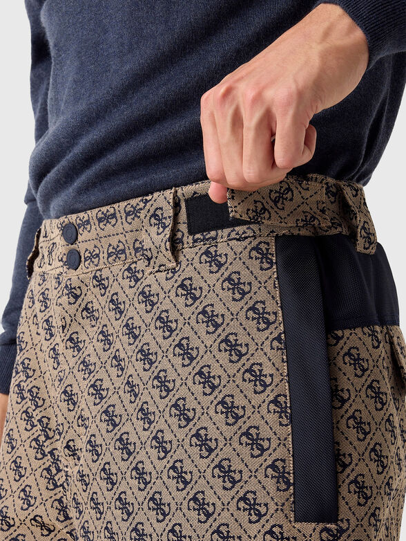 Ski pants with contrasting details - 5