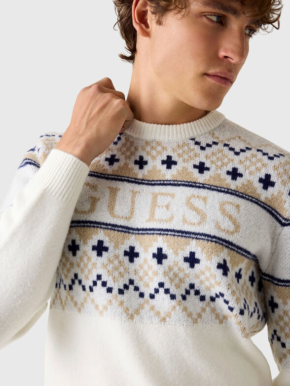 Jacquard sweater with oval neck - 4