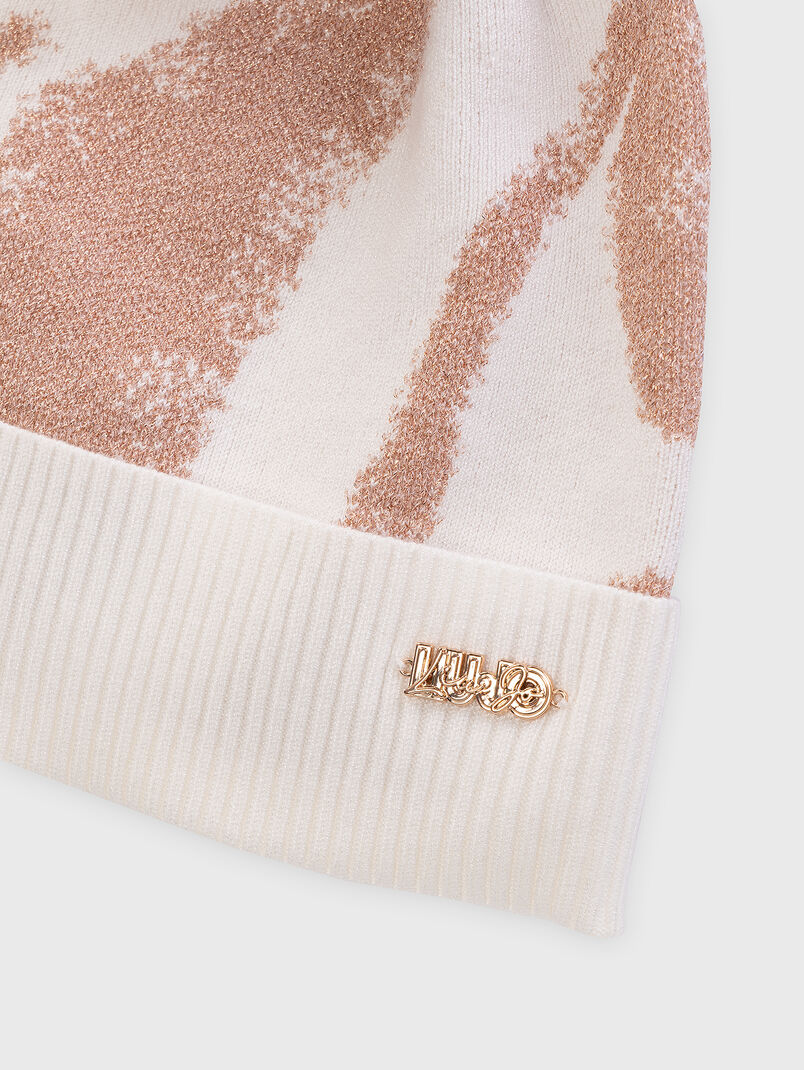 Hat with pompom  - 3