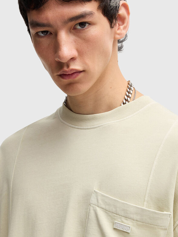 Cotton T-shirt with vertical seams - 4