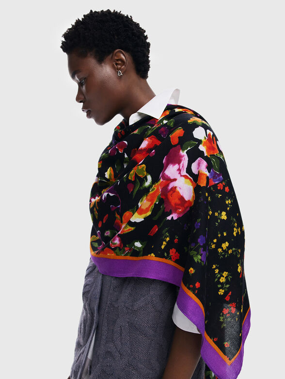 Scarf with floral print - 4