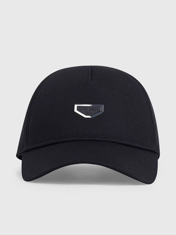 Baseball cap with a 3D logo - 1