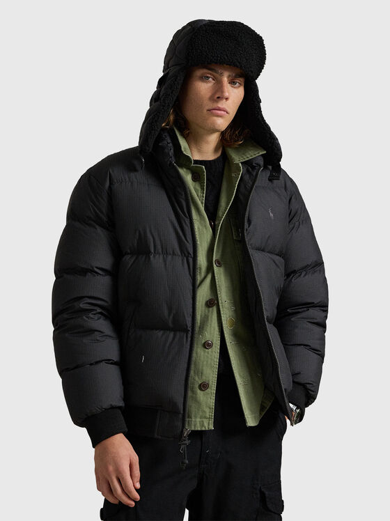 Подплатено яке с лого бродерия - 1