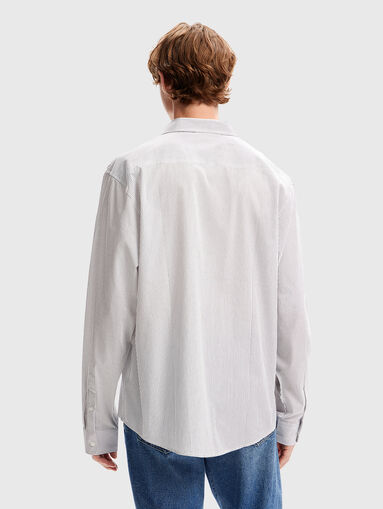 Shirt with accent patches - 3