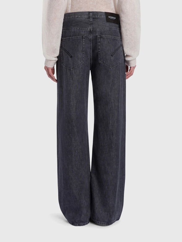 jeans with relaxed fit and mid rise waist - 2