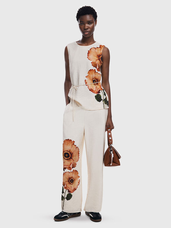 Trousers with floral print - 6