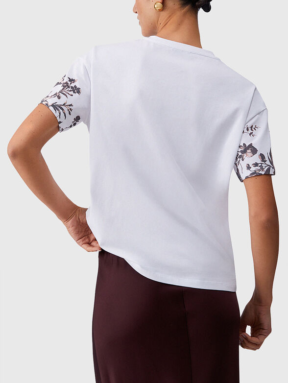 T-shirt with rhinestones - 3