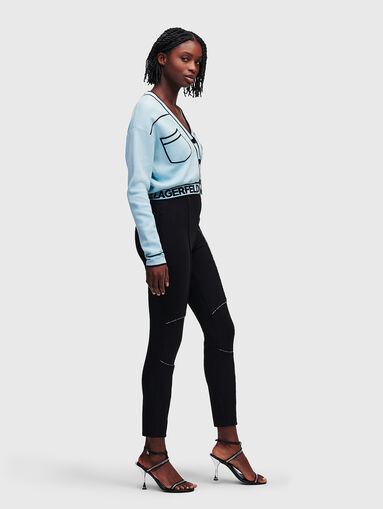 Blue cropped cardigan with contrasting elements - 5