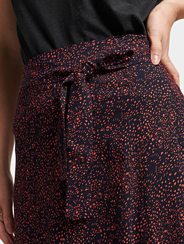 Midi skirt with floral print - 4