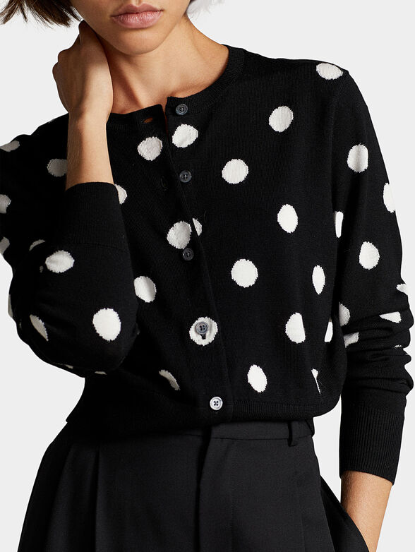 Cropped cardigan with polka dot pattern - 4