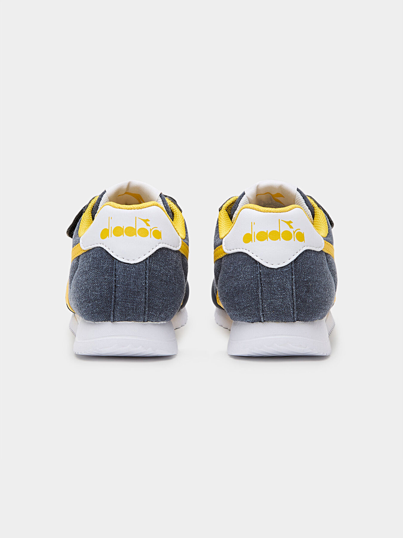 JOG LIGHT sneakers brand DIADORA Globalbrandsstore en