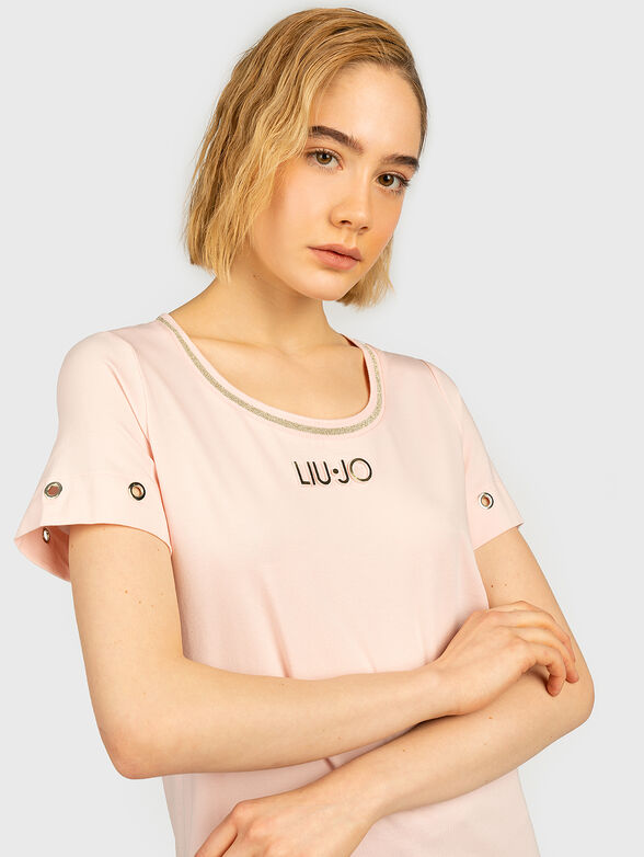 Blue t-shirt with gold-tone accents - 2