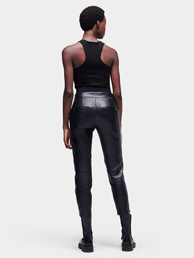 Body with logo print - 3